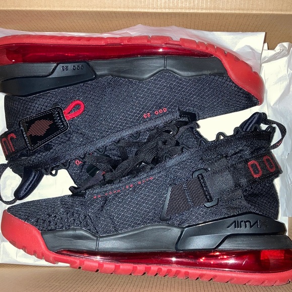 Jordan Proto-max 720